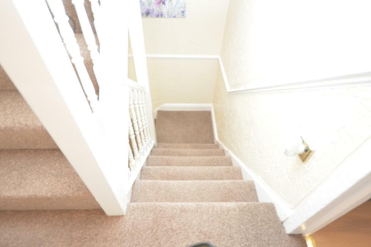 Four Bedroom Townhouse 12 Minutes Walk To Excel Exhibition Centre London Exterior photo